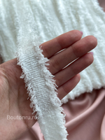 Тесьма белая мягкая