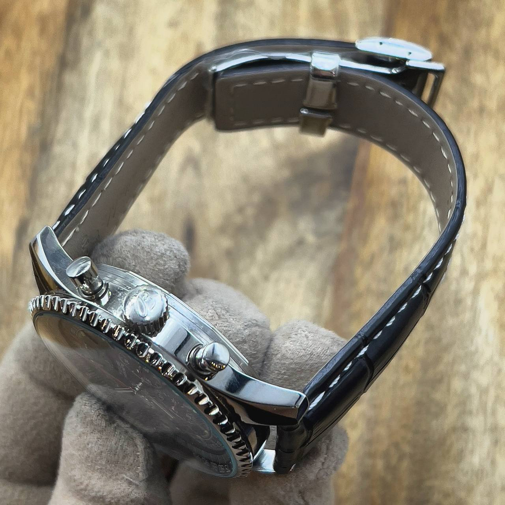 Часы Breitling