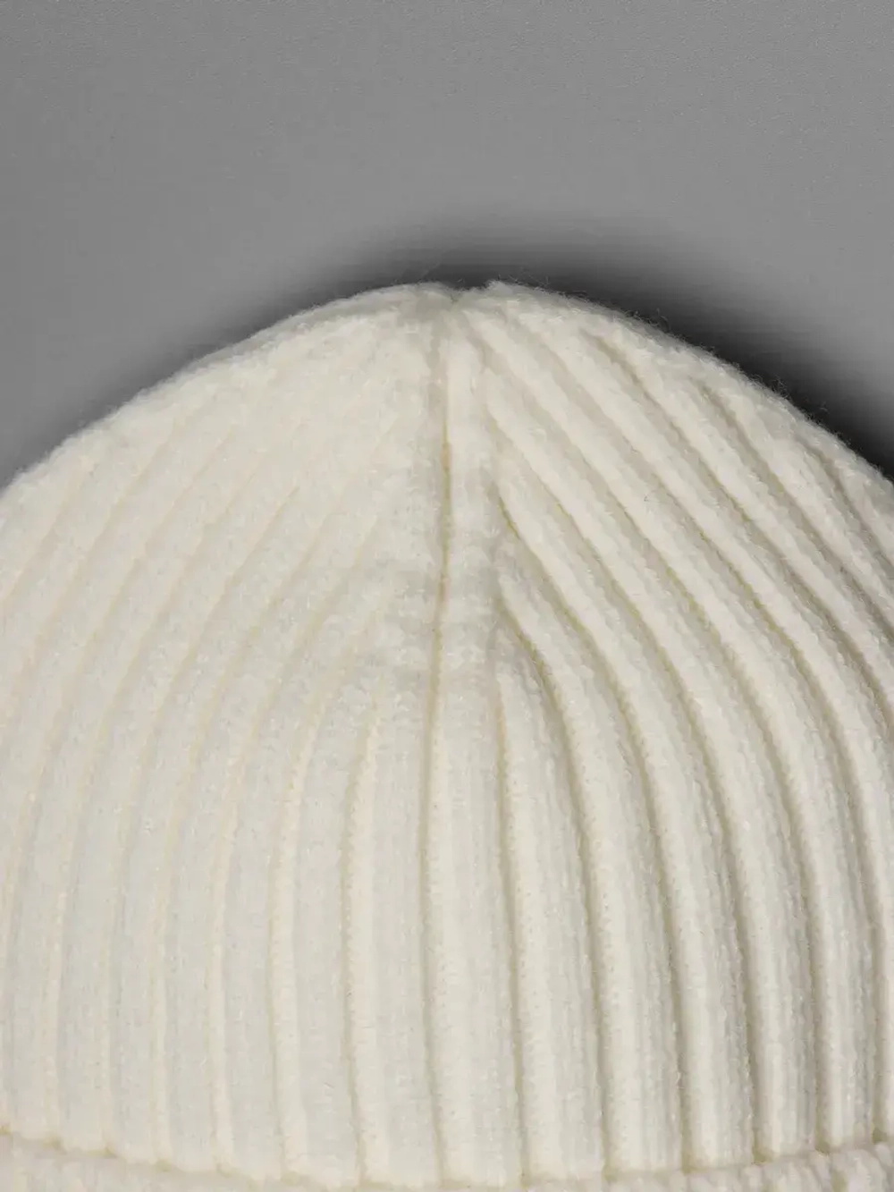 Шапка для девочки на осень