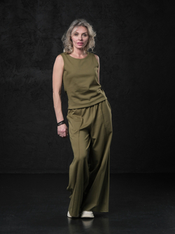 Палаццо со стрелкой /хвоя