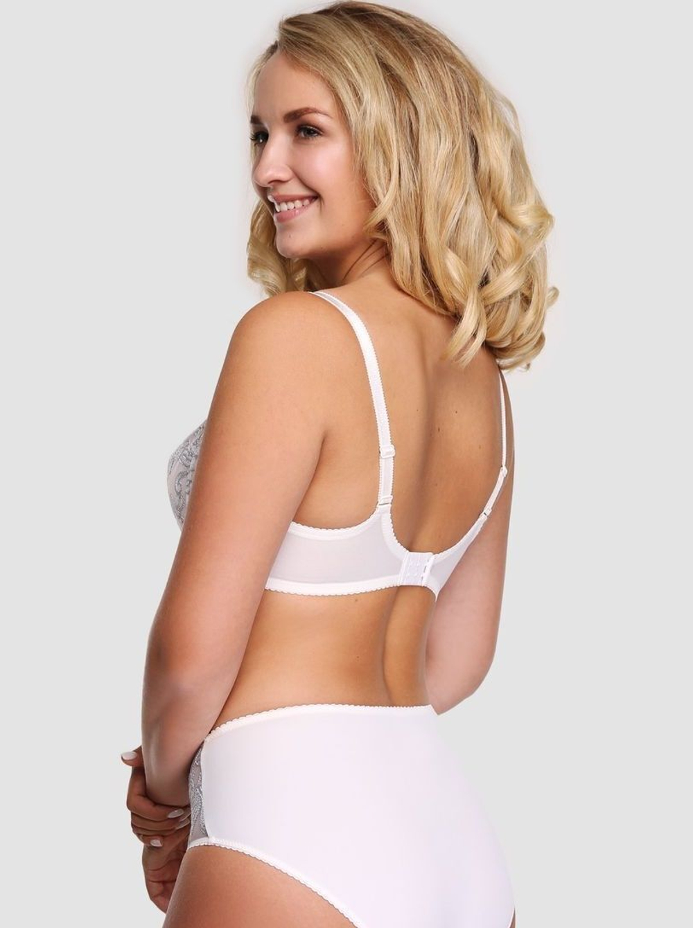 Бюстгальтер из прозрачного неэластичного вышитого тюля с мягкими чашками (Размер: 115C) (Цвет: бордовый)