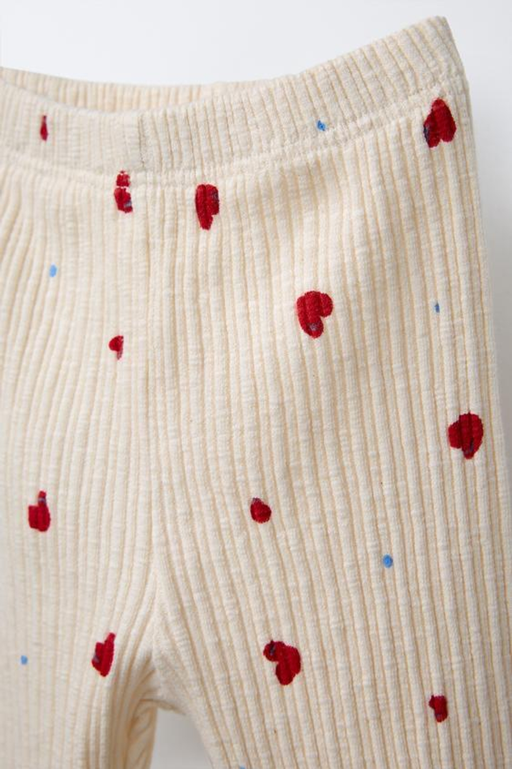 ZARA ЛЕГИНСЫ В РУБЧИК С ПРИНТОМ «СЕРДЦА», СВЕТЛЫЙ ЭКРЮ