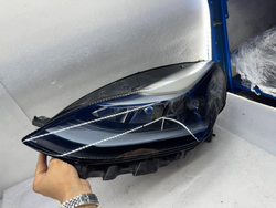 Оригинальная LED фара Tesla Model 3/Model Y