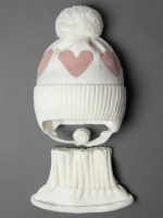 Шапка для девочки на осень с манишкой