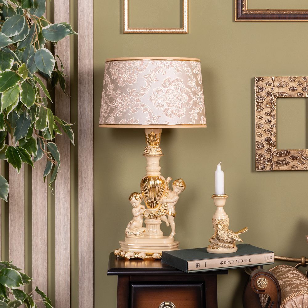 Настольная лампа Путти Айвори с абажуром Тюссо Vatican (Ватикан) Крем