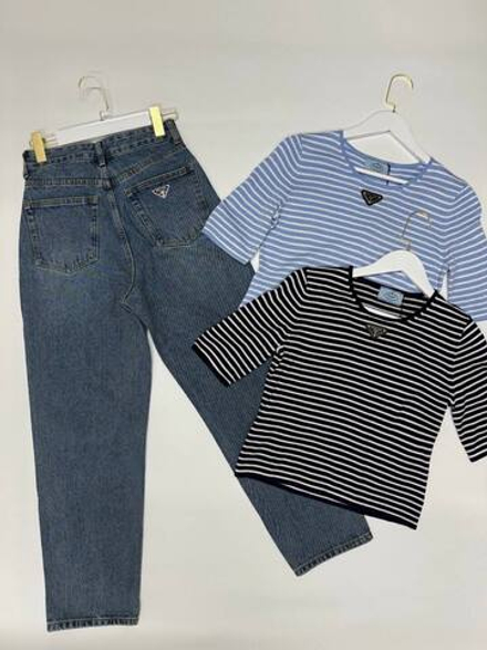 Футболка Prada