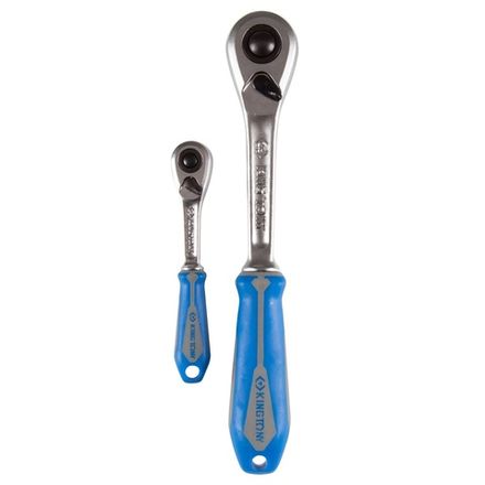 Цена на KING TONY (7773GS) Набор трещоток 1/4", 1/2", 90 зубцов, флажковых с кнопкой, 2 предмета