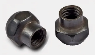 Гайка  6 дворников черная закрытая