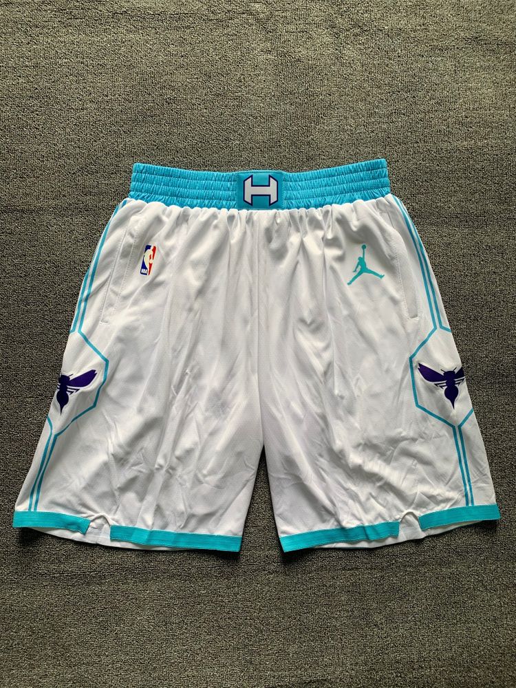 Баскетбольные шорты  Charlotte Hornets