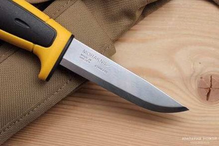 Нож Morakniv Basic 546, нержавеющая сталь, желтый (134145)