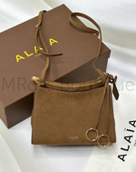 Женская сумка Alaia светло-коричневого цвета квадратная