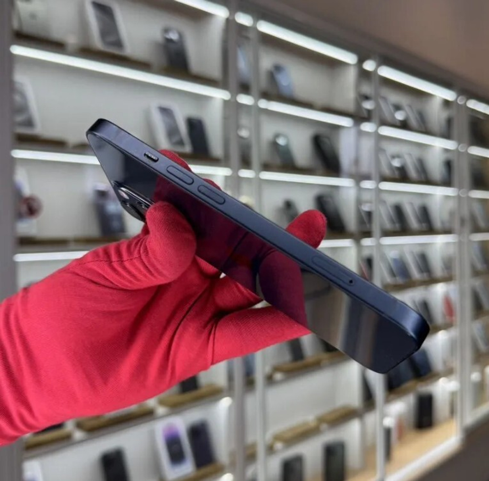 iPhone 13, 128 ГБ б/у