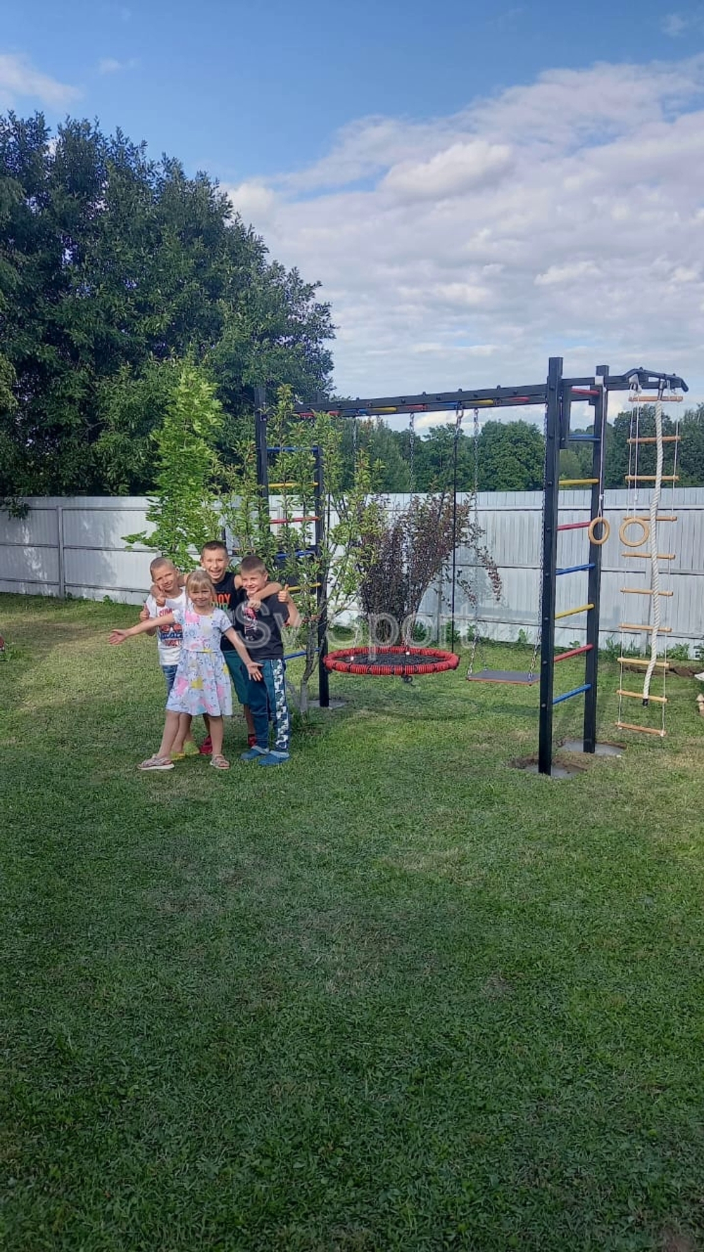 Монтаж уличной шведской стенки Sv Sport Рукоход (4 вертикальных столба)