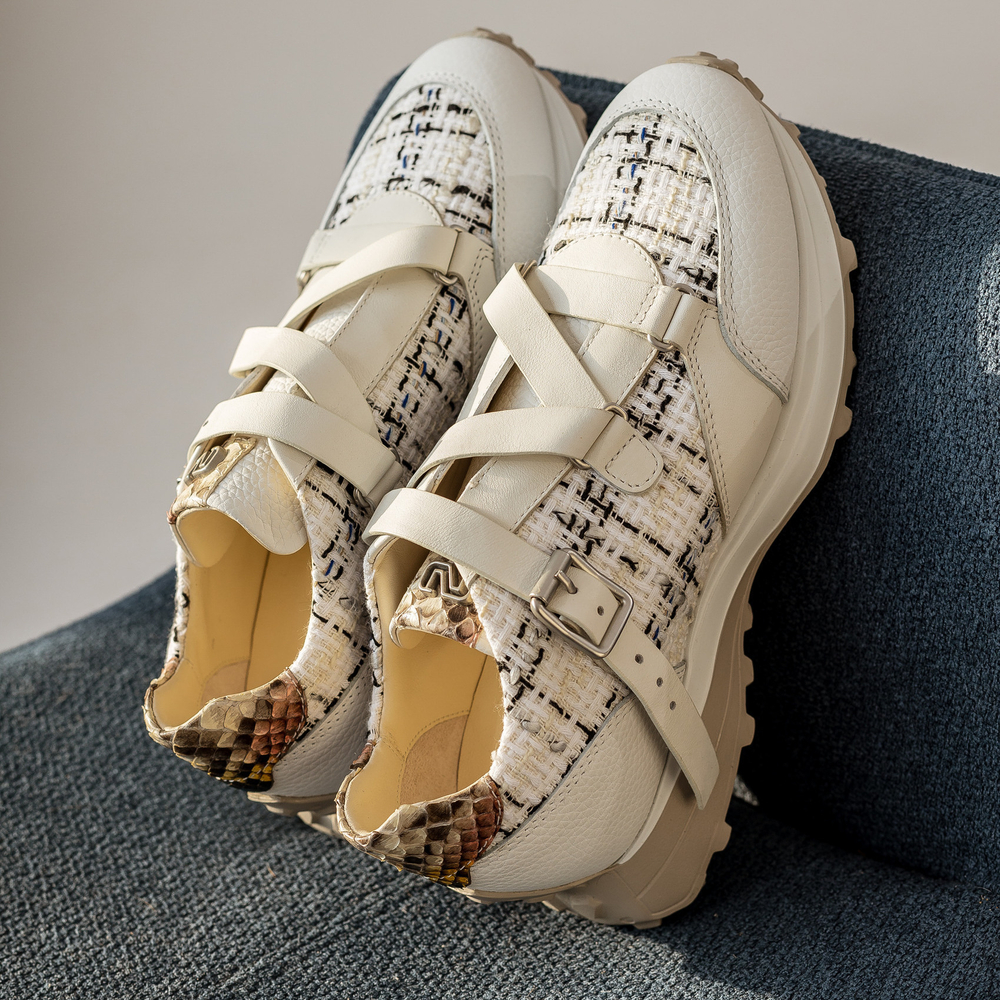 Кроссовки из натуральной кожи с вставками из твида