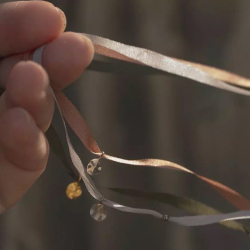 пудровая розовая шелковая лента