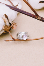 Кольцо «Мозаик» с овальным розовым кварцем и сердечком белый циркон