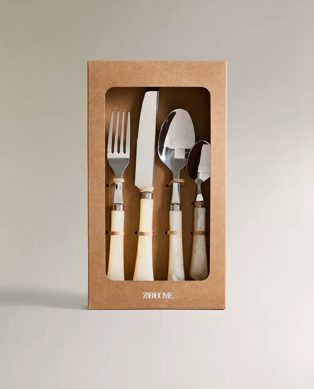 ZARA HOME СТОЛОВЫЙ НАБОР ИЗ 4 ПРЕДМЕТОВ С ПЕРЛАМУТРОВОЙ РУЧКОЙ, ЖЕМЧУЖНО-СЕРЫЙ