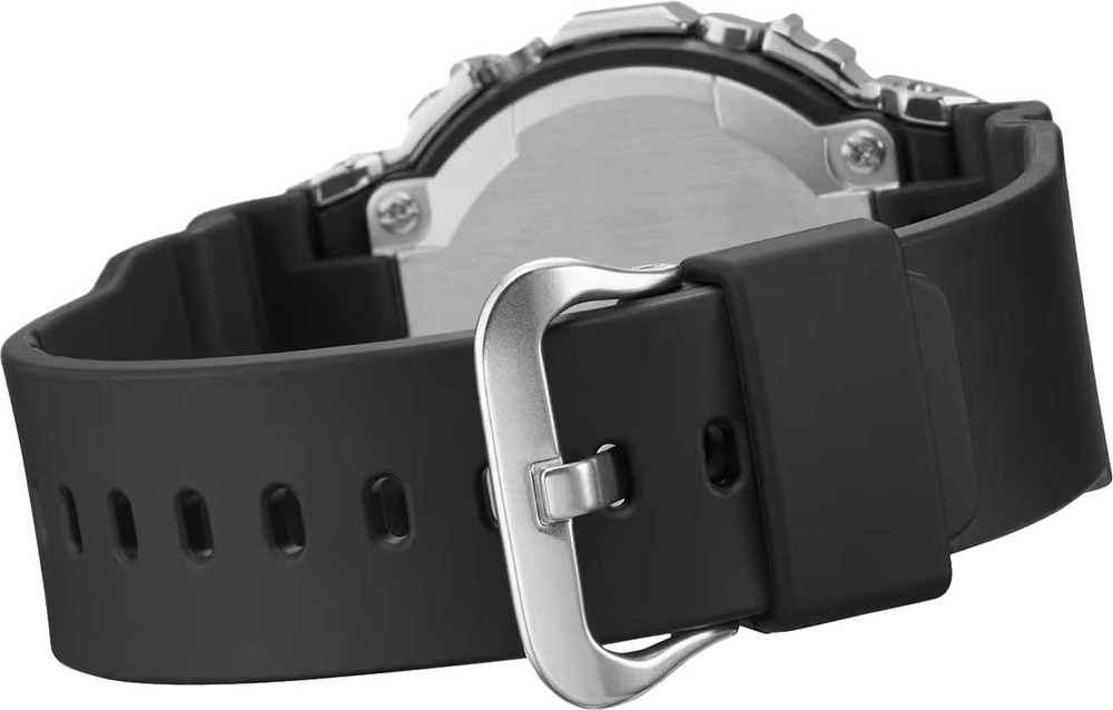 Часы Casio GM-5600U-1