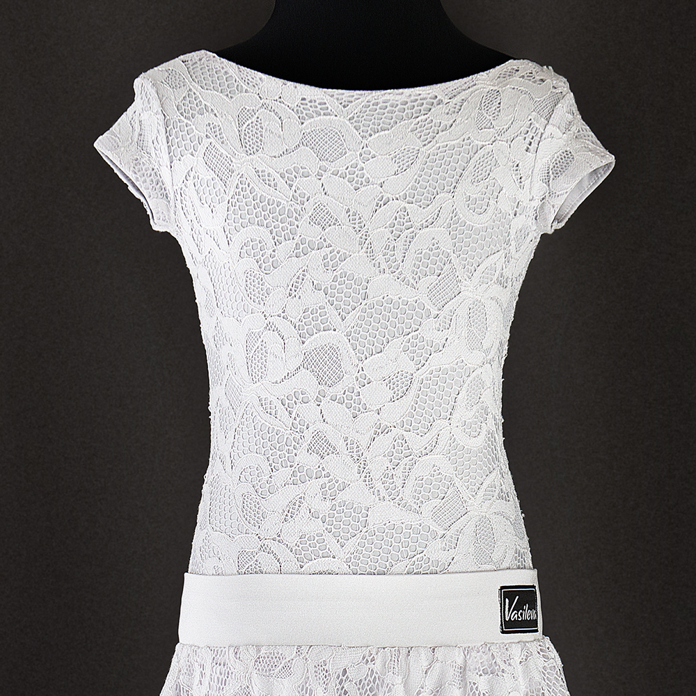 платье для танцев с гипюром