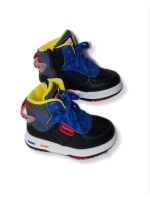 Модные ботинки для мальчика