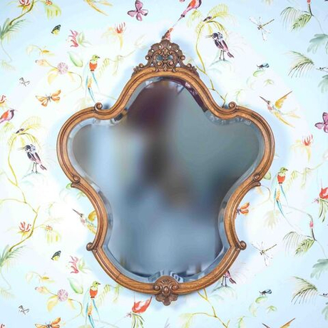 Винтаж: Настенное зеркало в резной деревянной раме