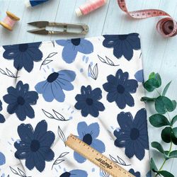 Ткань дюспо простые синие цветы на белом фоне