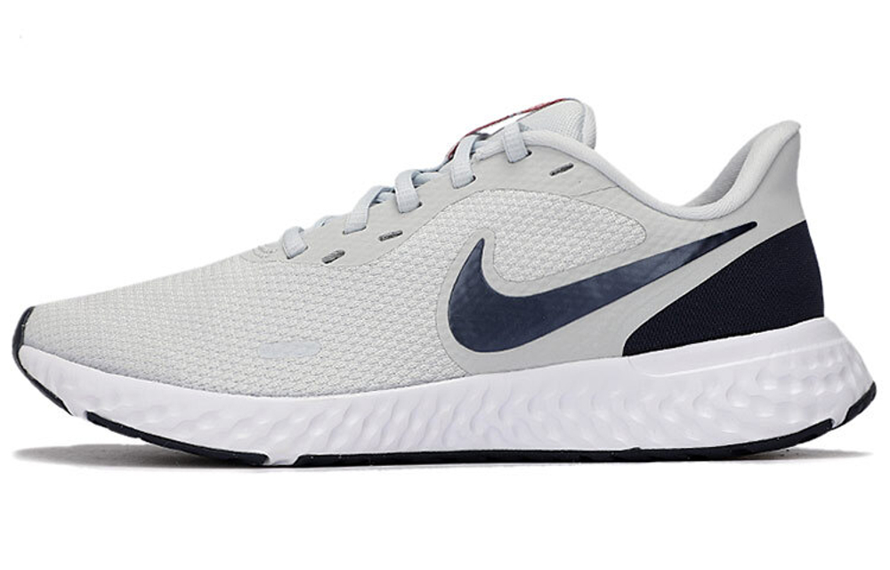 Кроссовки Nike Revolution 5