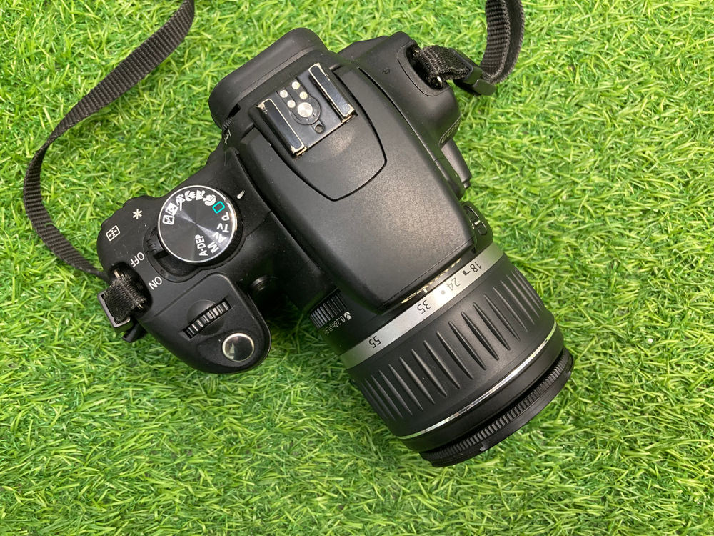 Canon EOS 350D Kit EF-S 18-55mm 3.5-5.6 II