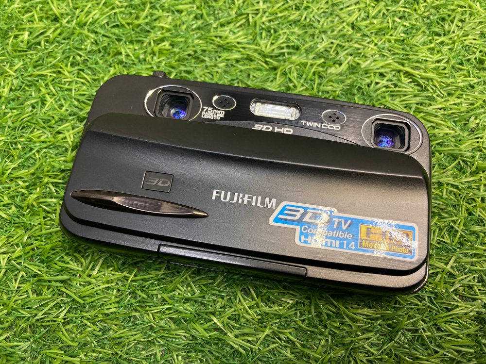 FujiFilm FinePix Real 3D W3