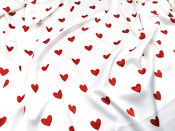 Эластичный бельевой атлас-стрейч, сердечки на молочном фоне, (Арт: ASP-001)