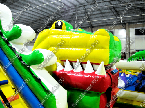 Коммерческий батут "Белый клык" желто-зелёный с механизированной головой, размер 6*6*4 м