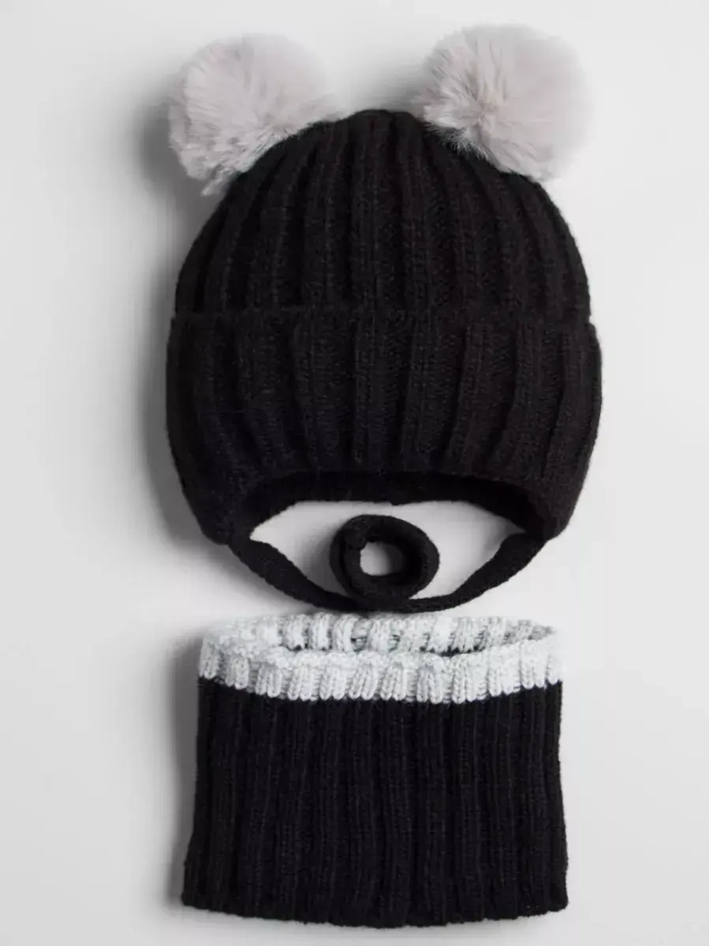 Шапка детская зимняя с помпонами и снуд