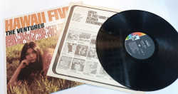 Винтажная виниловая пластинка The Ventures Hawaii Five O (USA 1969)