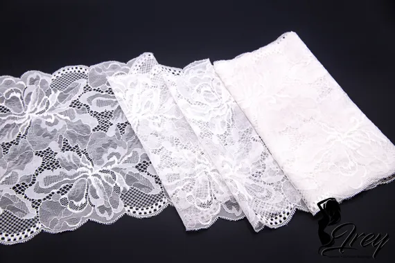 03-264 Кружево эластичное 22 см, теплый белый