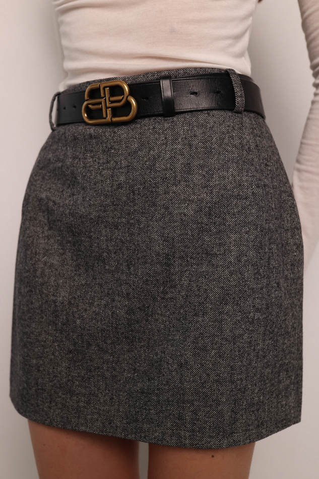 Юбка мини серая в елочку