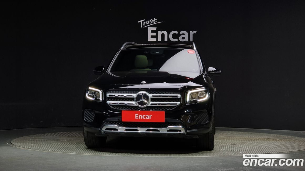 Mercedes-Benz GLB-Class X247 GLB220 (08.2021)
