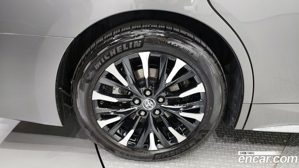 Toyota 알파드 4 Generation Executive 라운지 (09.2023)
