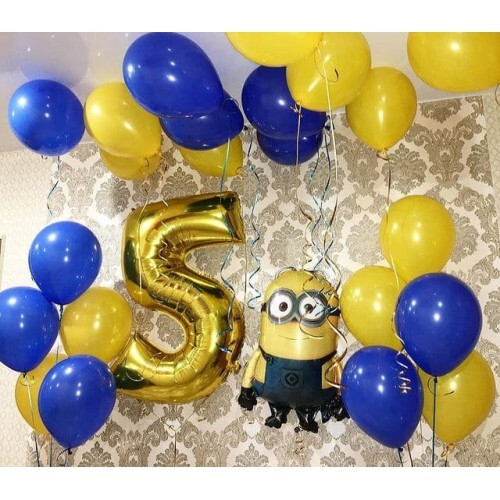 Композиция из шаров с Миньоном на 5 лет