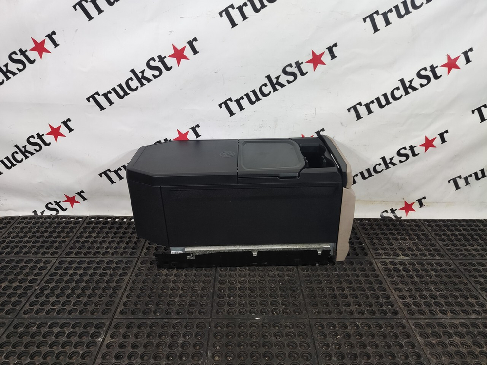 Холодильник 2023г.