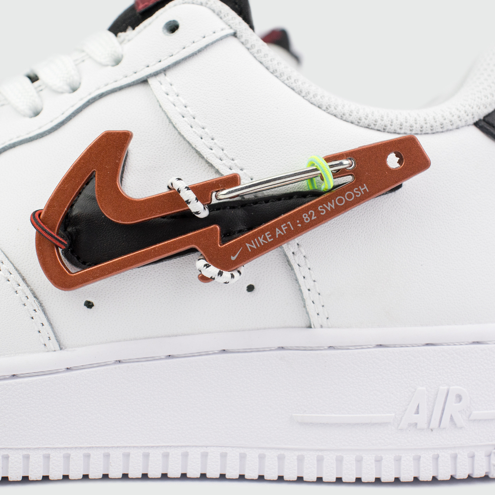 Кроссовки Nike Air Force 1 Low Wmns Carabiner Swoosh