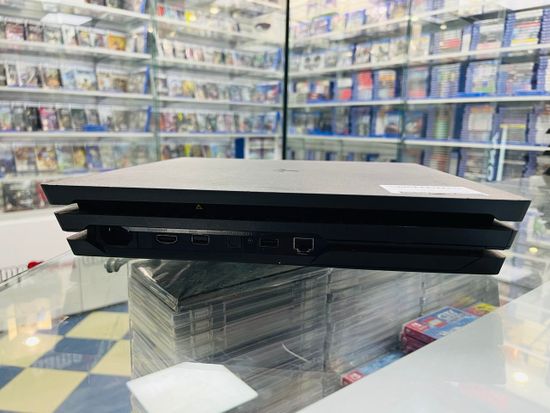 Sony Playstation 4 Pro 1TB CUH-7116B S/N: 03274524806104063 (PS4 Pro, Б/У)