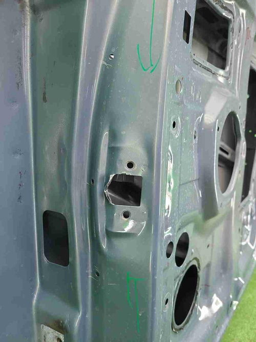 Дверь передняя правая Voyah Dream (2021-н.в.)