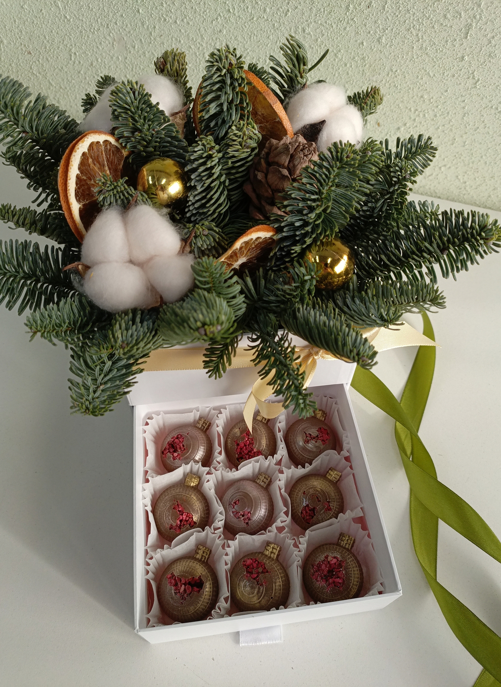 Шкатулка новогодняя  с нобилисом