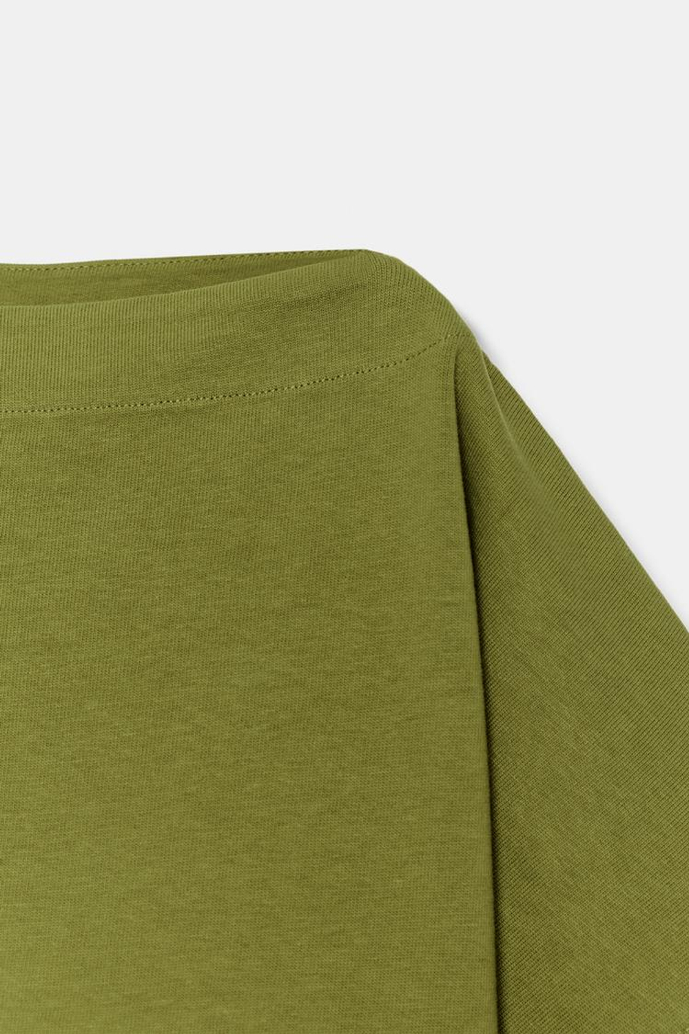 ZARA КРОП-ТОП С ЭФФЕКТОМ НАКИДКИ, ОЛИВКОВЫЙ