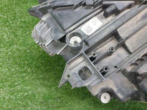 Битая Фара левая Mercedes GLA x156 (2017-2020) LED