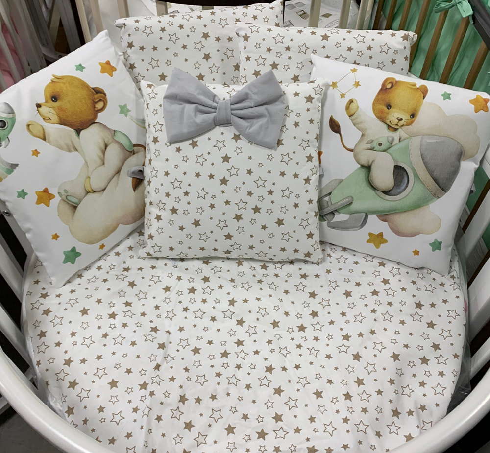 Комплект в кроватку 18 предметов "Мишка на ракете" серый, сатин
