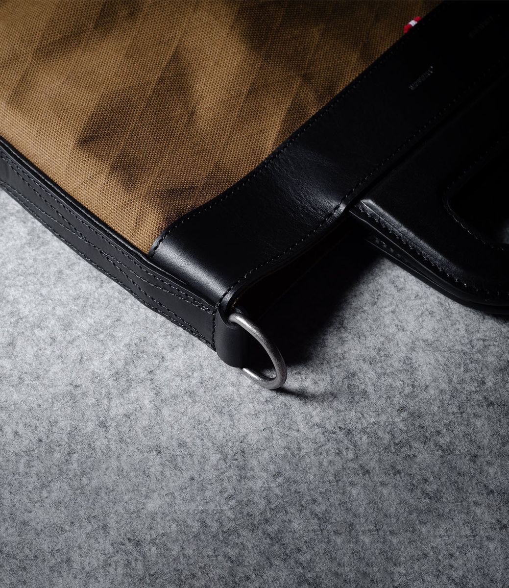 Hard Graft Folding Black Brownish — сумка для ноутбука
