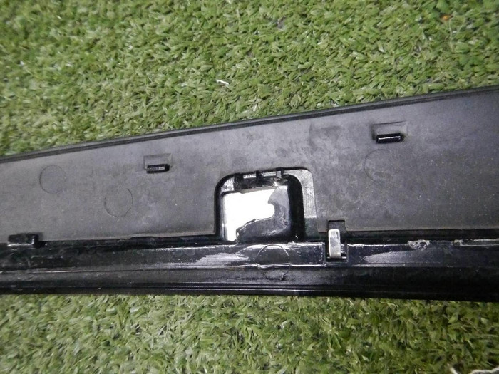 Молдинг крыла задний правый Cadillac Escalade 4 (2014-2020)