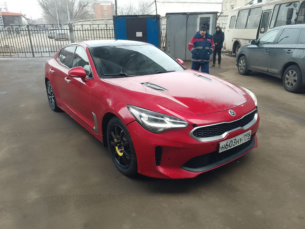 Kia Stinger Prestige 2.0 247hp 8AT AWD