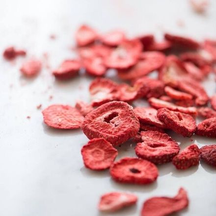 Сублимированная малина, клубника, вишня, манго